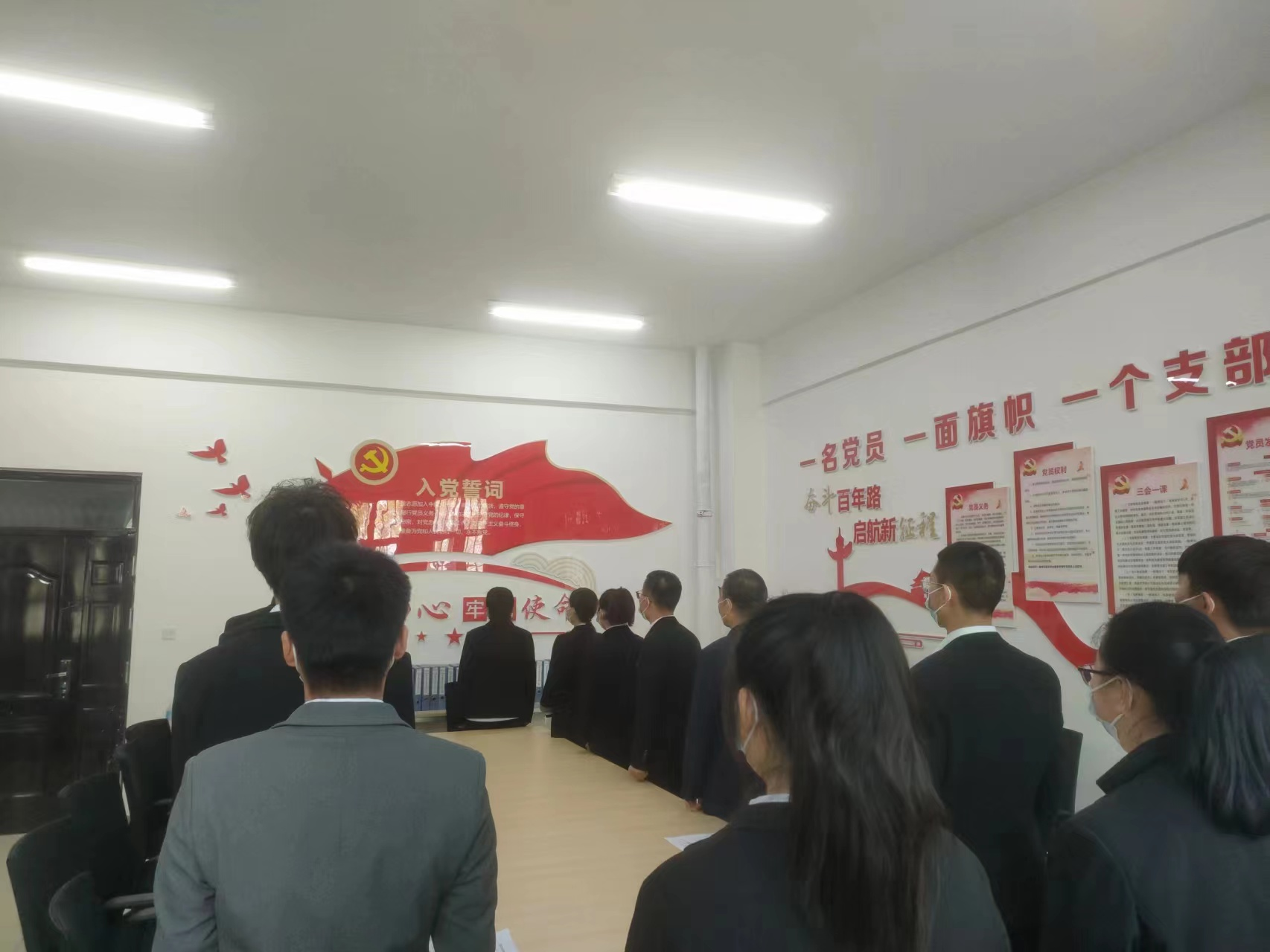 为党输送新鲜血液培养后备力量 经过严格考察,烹饪与餐饮管理学院有14名学生被发展成为预备党员。于2022年4月22日…