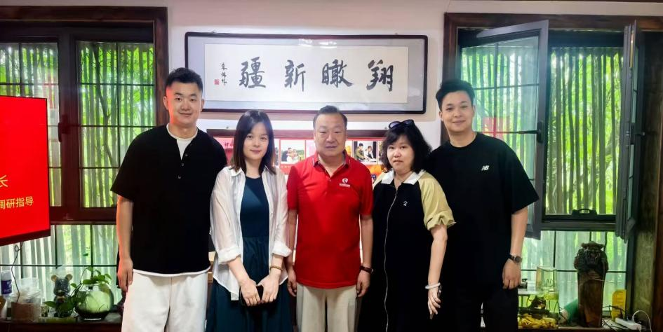 产教融合新实践:艺术与传播学院赴新疆阿丑视界传媒公司开展专业建设与人才需求调研