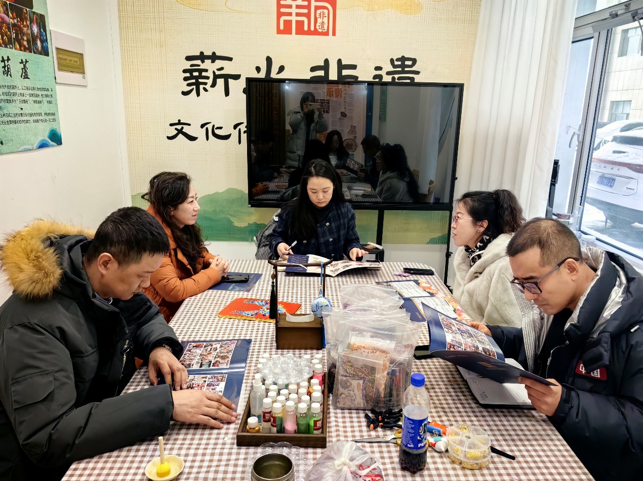 文旅校企“双向奔赴”——我校旅游学院走访薪火传承非遗体验中心和伊力特酒店