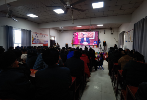 巴什阿其玛村举办“庆元旦·迎新年”文艺演出