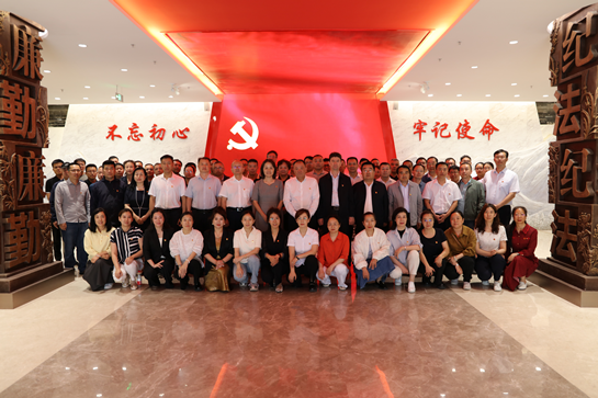 【党纪学习教育】新疆职业大学组织党员干部参观自治区纪委监委警示教育中心